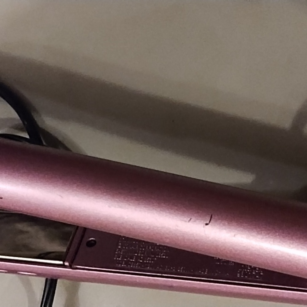 CUTE 💜FLAT IRONS - Picture 13 of 16